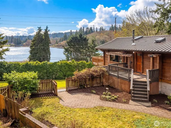 8121 SW 222nd Place, Vashon, WA 98070