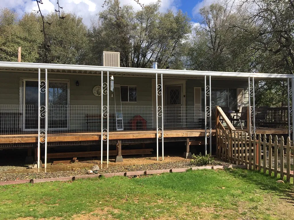 20873 Lynn Ln photo 1