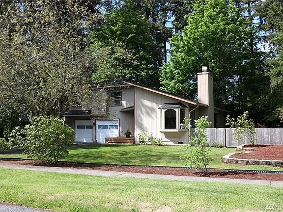 2nd image of 1108 Pacific Park Dr SE