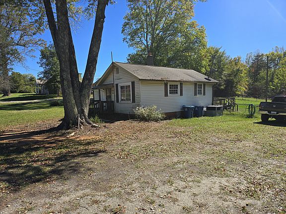 2nd image of 2043 Scalesville Rd