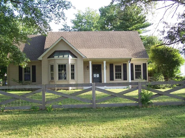679 Collett Rd, Bowling Green, KY 42104