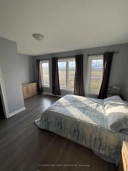 Burlington House for rent - 4 Bedrooms — photo 13