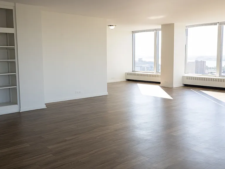 Floor to Ceiling Windows
