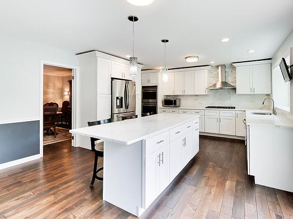 3rd image of 4225 Terri Lyn Ln