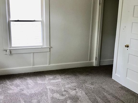 5th image of 418 Dunmore St