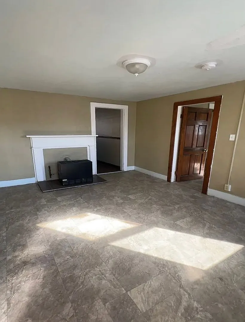 129 Valley Street — Photo 1
