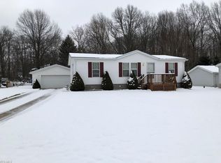 6872 Meadowridge Cir, Ravenna, OH 44266