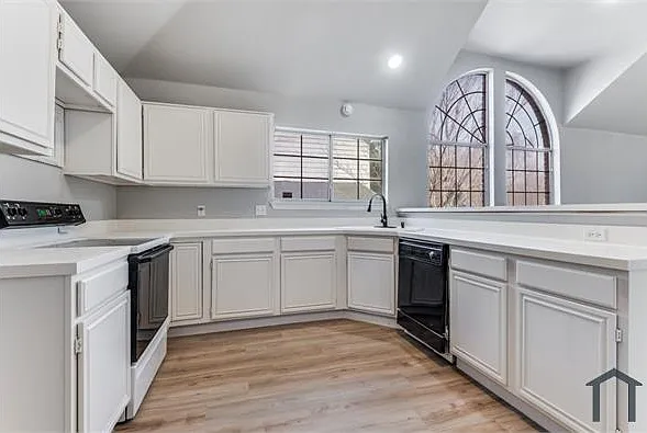 8371 Deep Green Dr — Photo 6