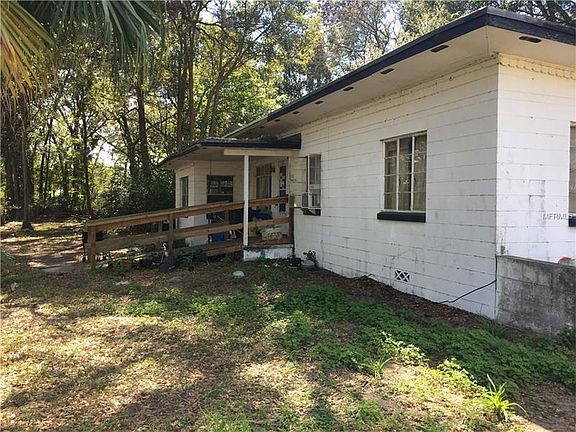 2nd image of 1552 Victor Dr