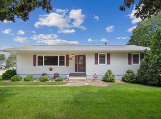 614 SW Bland Blvd, Independence, IA 50644
