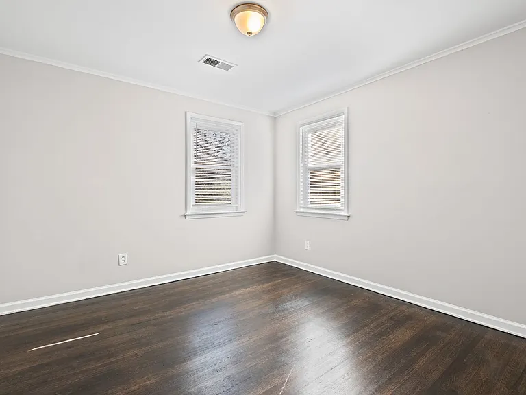2019 Driftwood Ave — Photo 9
