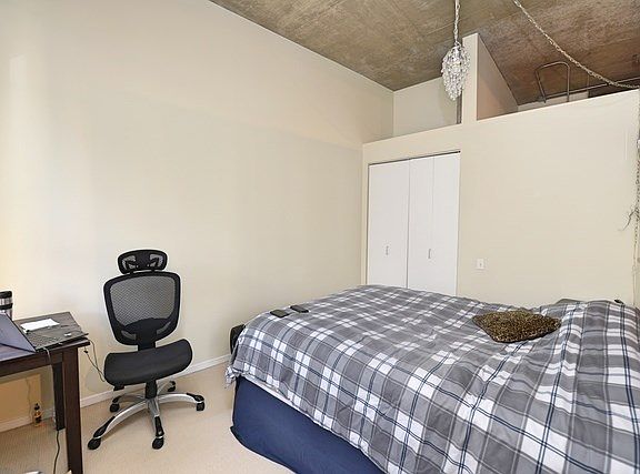 5th image of 900 N Kingsbury St APT 1117