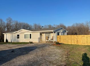 203 N Devasher Rd, Warrensburg, MO 64093
