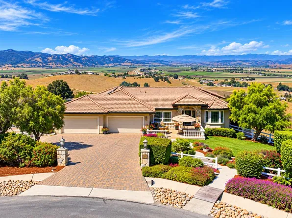 323 Taryn Ct, Hollister, CA 95023