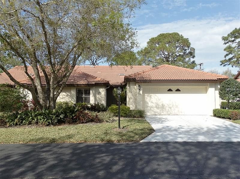 1st image of 7245 Oak Moss Dr