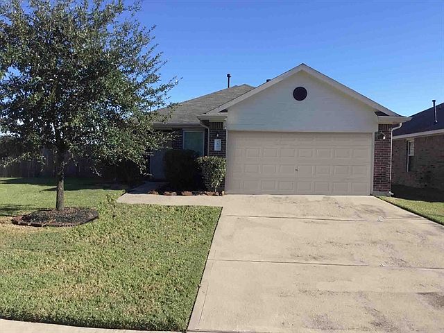 1st image of 21207 Clover Crest Dr