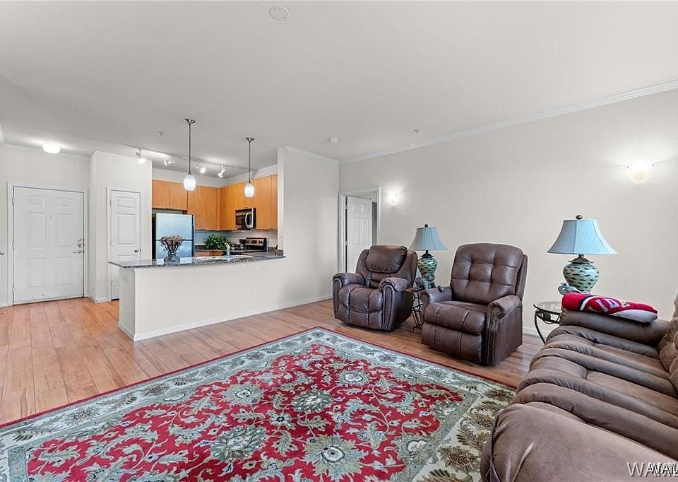 1st image of 1901 5th Ave E Unit 1325