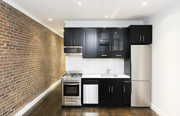 Rented by Francine Realty | media 21