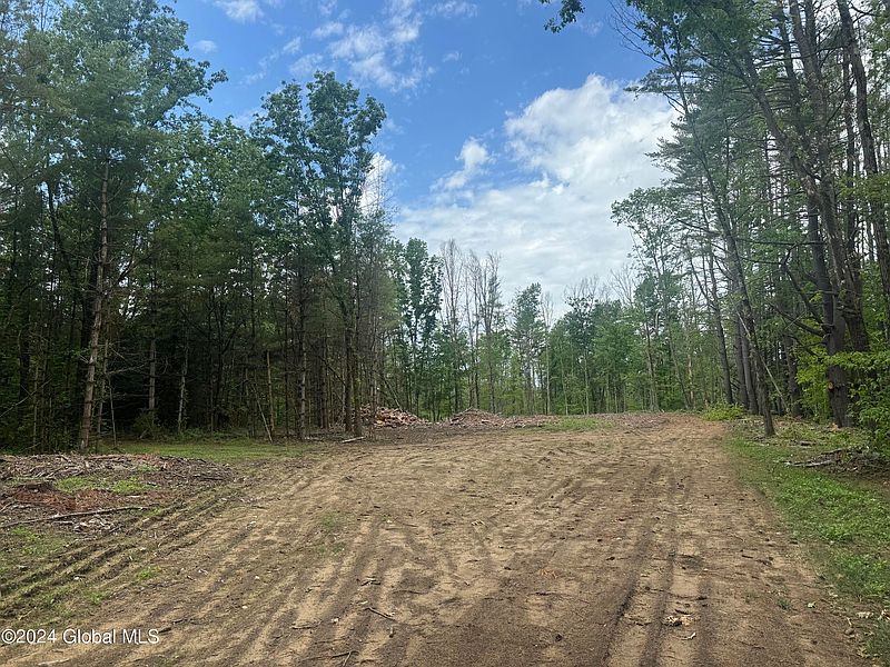 4th image of 1063 Middleline Road Lot 3