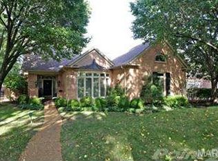 4 Upper Price Rd, Saint Louis, MO 63132