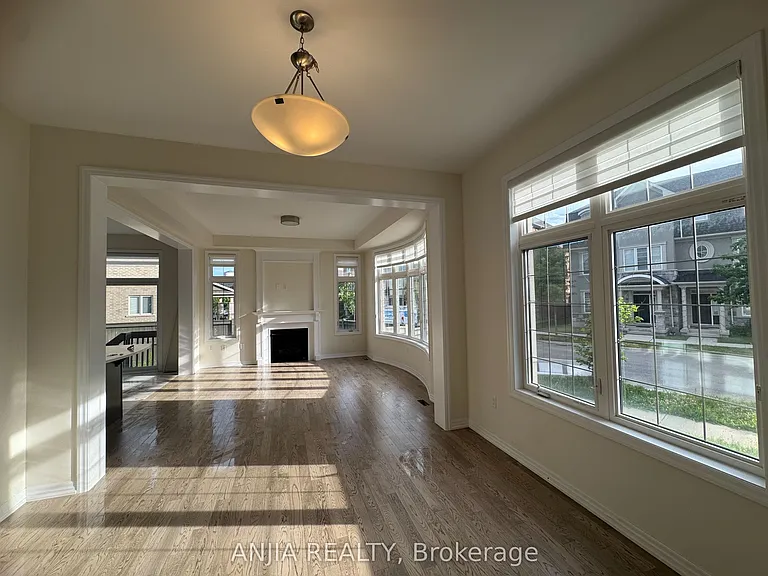 3345 Erasmum St — Photo 3
