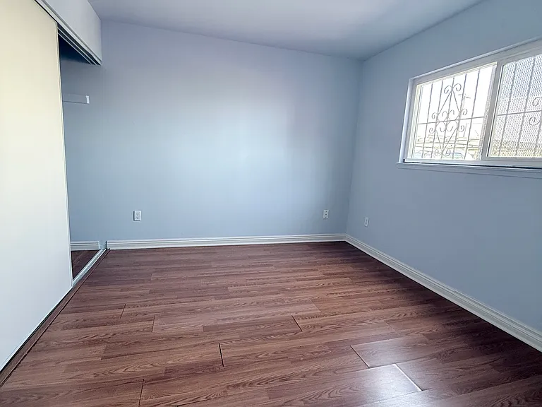 6015 S Wilton Pl — Photo 10