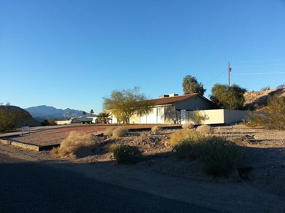 4th image of 3137 Sycamore Ave