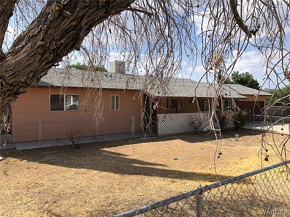 3rd image of 2275 Darren Dr