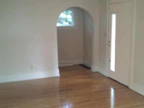 2nd image of 838 S 31st St