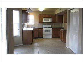5th image of 261 Westvale Ct