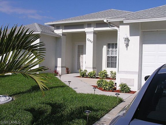 4th image of 2620 SW 17th Place Cpe