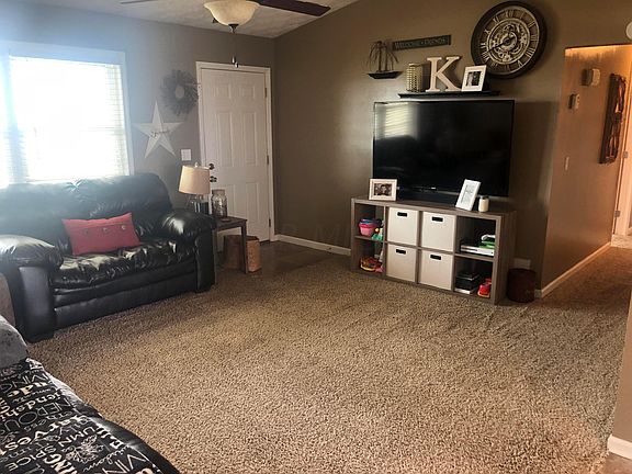 3rd image of 3008 East Dr #296