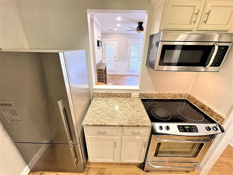 4631 Macarthur Blvd NW #A — Photo 7