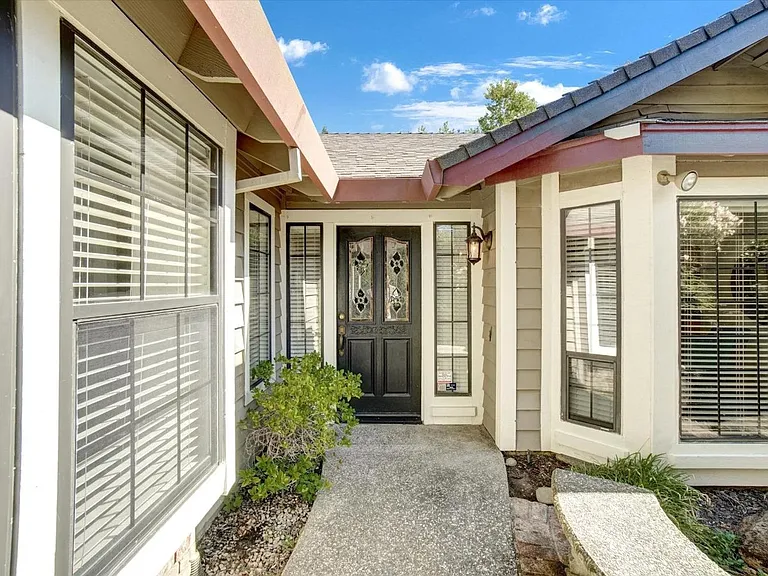 16 Somer Ridge Dr — Photo 2