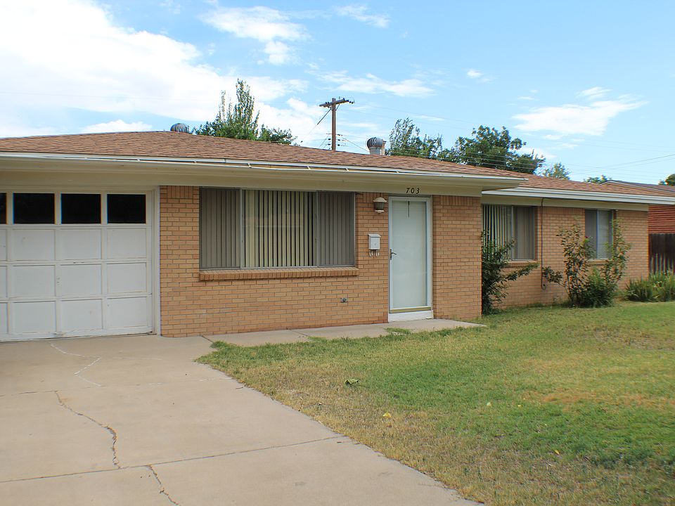 1st image of 703 Adams Dr