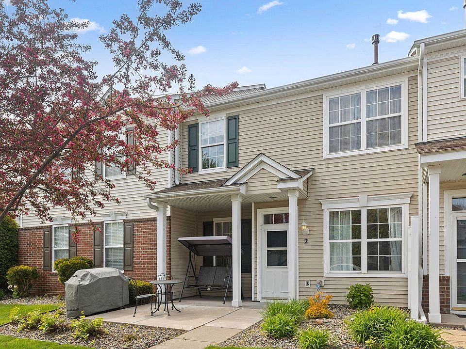 1st image of 15648 Emerald Dr N Unit 2