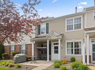 15648 Emerald Dr N UNIT 2, Hugo, MN 55038