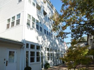 314 14th St NW APT 202, Charlottesville, VA 22903