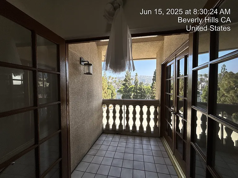 Chateau Beverly — Photo 21