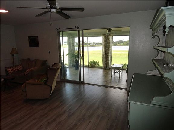 5th image of 905 Augusta Dr
