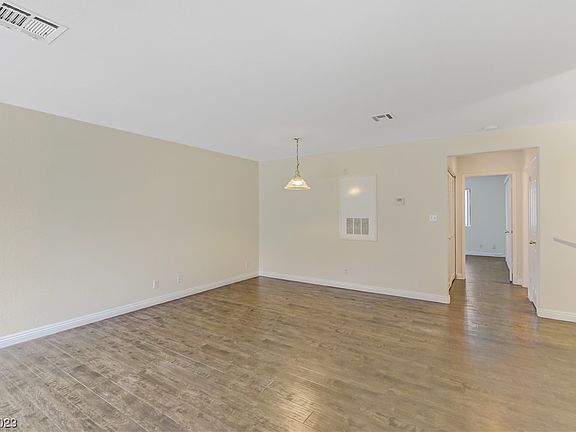4th image of 5016 S Rainbow Blvd Unit 106