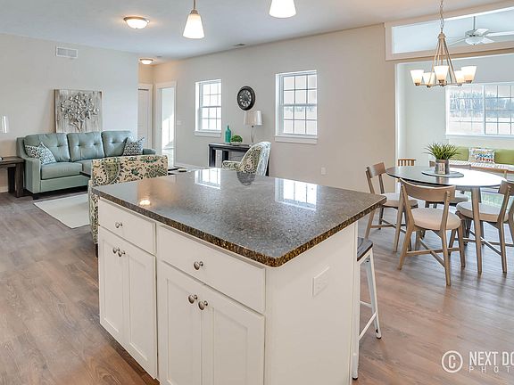 4th image of 7504 Hardwood St #42