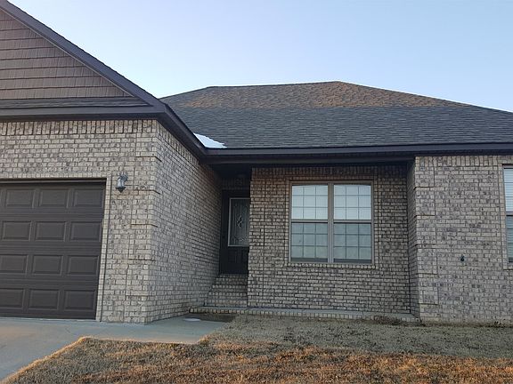 3rd image of 26 Ashcraft Ct