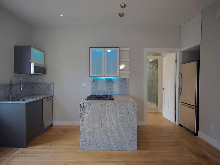255 Federal St #1R — Photo 7
