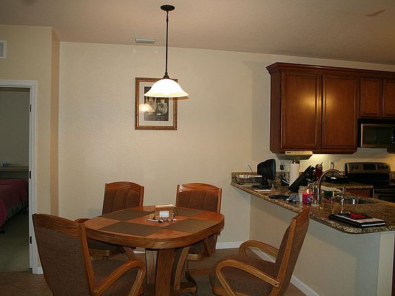 3rd image of 671 Loxley Ct