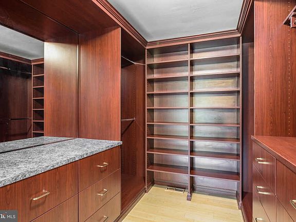 4th image of 7507 Laytonia Dr
