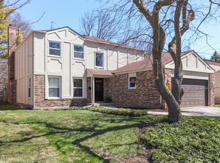 2929 Priscilla Ave, Highland Park, IL 60035