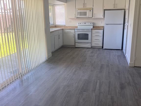 2nd image of 1220 W F St