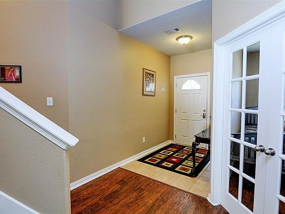 5th image of 1125 Shadow Glenn Dr