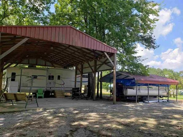 1051 Wc Pickett Rd #19D, Clifton, TN 38425